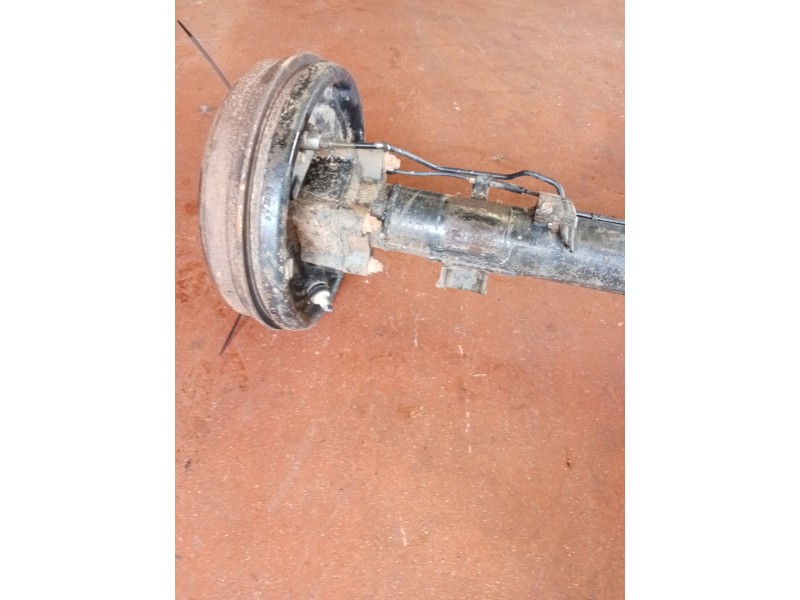 Recambio de puente trasero para isuzu d-max i (tfr, tfs) 3.0 ditd 4x4 (tfs77h) referencia OEM IAM   TAMBOR/ABS