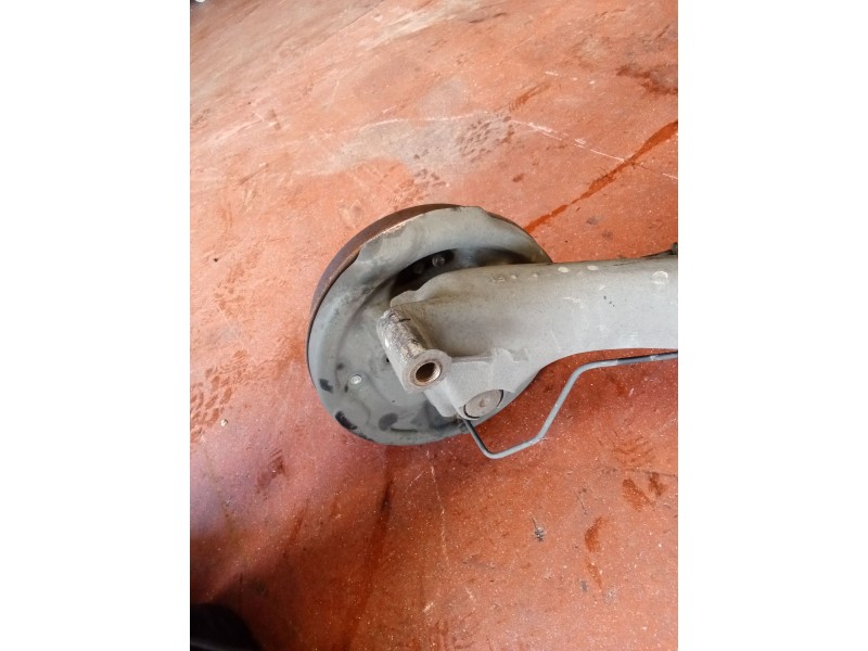 Recambio de puente trasero para renault megane i (ba0/1_) 1.9 dci (ba05, ba1f) referencia OEM IAM   TAMBOR/ABS