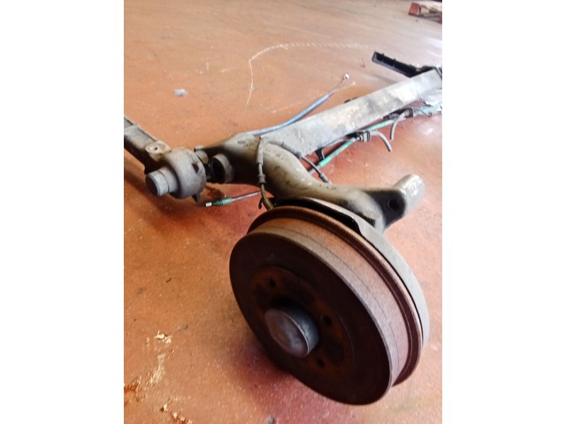 Recambio de puente trasero para renault megane i (ba0/1_) 1.9 dci (ba05, ba1f) referencia OEM IAM   TAMBOR/ABS