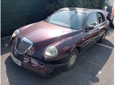 lancia thesis (841_) del año 2002