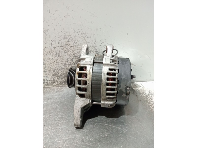 Recambio de alternador para infiniti q30 2.2 d referencia OEM IAM 0125711028  