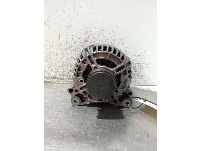 Recambio de alternador para seat leon (1p1) 2.0 tdi 16v referencia OEM IAM 06F903023F 0124525091 