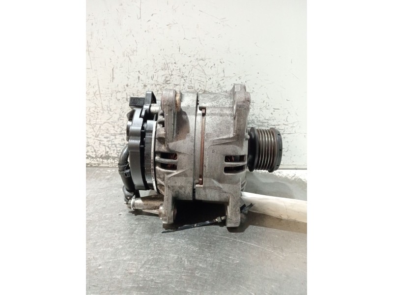 Recambio de alternador para seat leon (1p1) 2.0 tdi 16v referencia OEM IAM 06F903023F 0124525091 