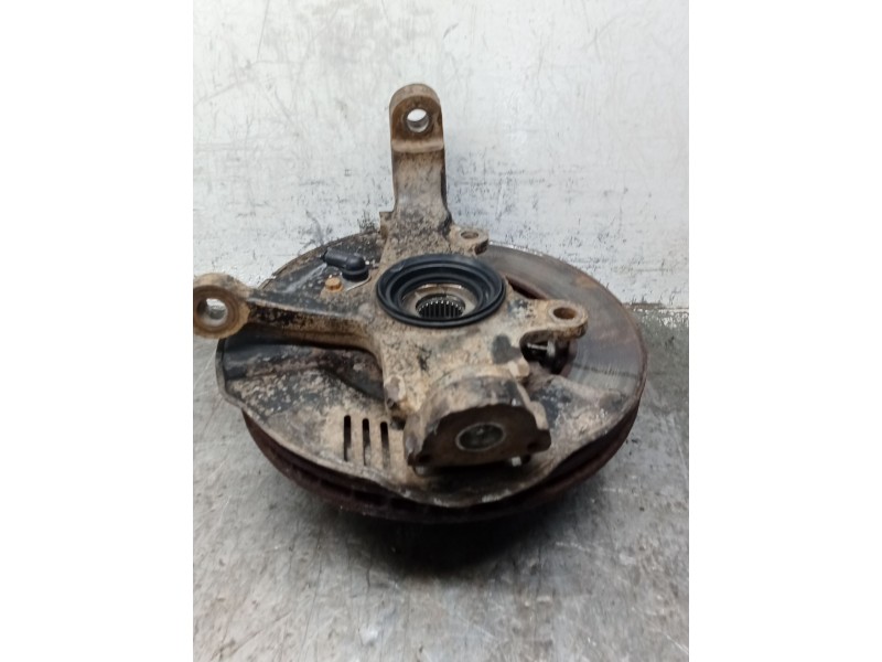 Recambio de mangueta delantera derecha para isuzu d-max i (tfr, tfs) 3.0 ditd 4x4 (tfs77h) referencia OEM IAM   