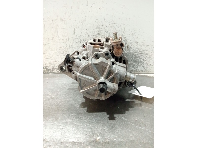 Recambio de alternador para hyundai h-1 furgoneta (a1) 2.5 crdi referencia OEM IAM 373004A003 TA000A48201 