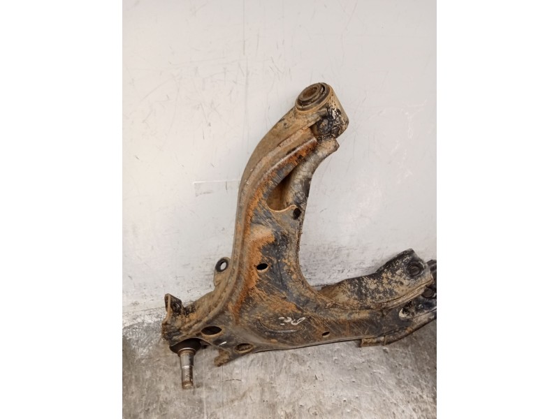 Recambio de brazo suspension inferior delantero derecho para isuzu d-max i (tfr, tfs) 3.0 ditd 4x4 (tfs77h) referencia OEM IAM  