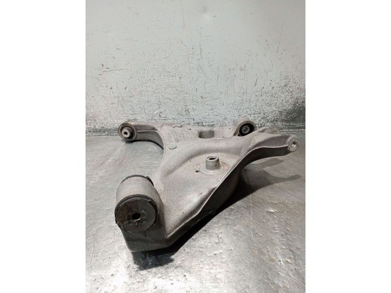 Recambio de brazo suspension inferior trasero izquierdo para seat exeo (3r2) 2.0 tdi referencia OEM IAM 8E0505311 03437281 