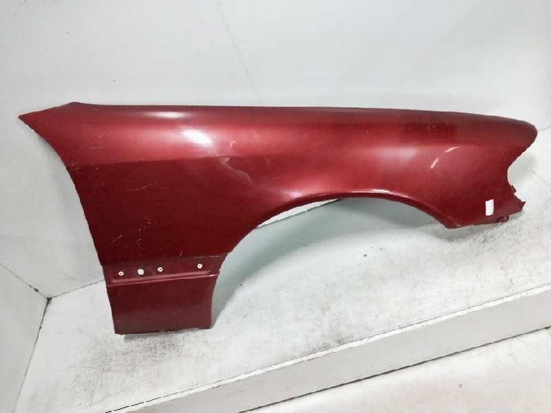 Recambio de aleta delantera derecha para mercedes clase c (w202) berlina 2.5 diesel cat referencia OEM IAM   