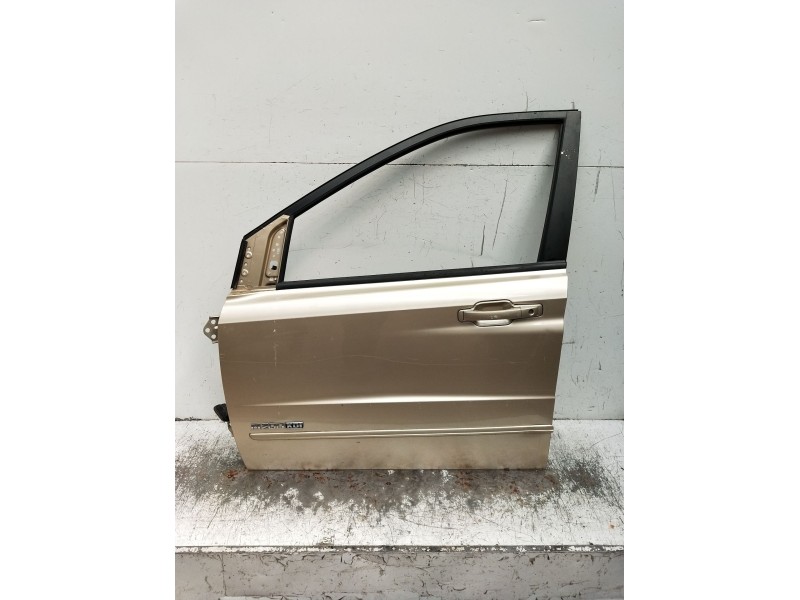 Recambio de puerta delantera izquierda para ssangyong kyron 2.0 xdi 4x4 referencia OEM IAM  5P 