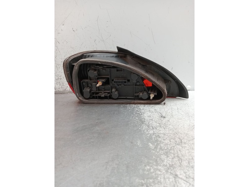 Recambio de piloto trasero derecho para peugeot 306 (7b, n3, n5) 1.6 referencia OEM IAM   