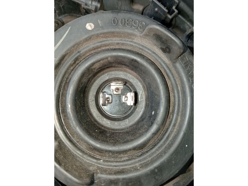 Recambio de faro derecho para suzuki swift iii (mz, ez) 1.3 (rs 413) referencia OEM IAM 3510062J1  