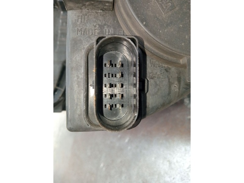 Recambio de faro derecho para seat leon (1p1) 2.0 tdi 16v referencia OEM IAM 5P1941006B 89309820 