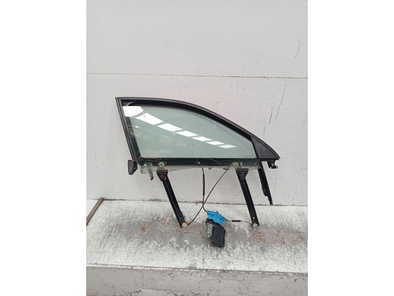 Recambio de elevalunas delantero derecho para seat exeo (3r2) 2.0 tdi referencia OEM IAM 8E0837462C 4P 8E0837630