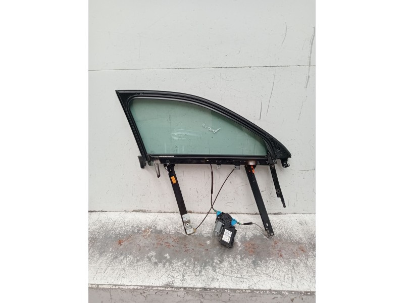 Recambio de elevalunas delantero izquierdo para seat exeo (3r2) 2.0 tdi referencia OEM IAM 8E0837461C 4P 8E0837629