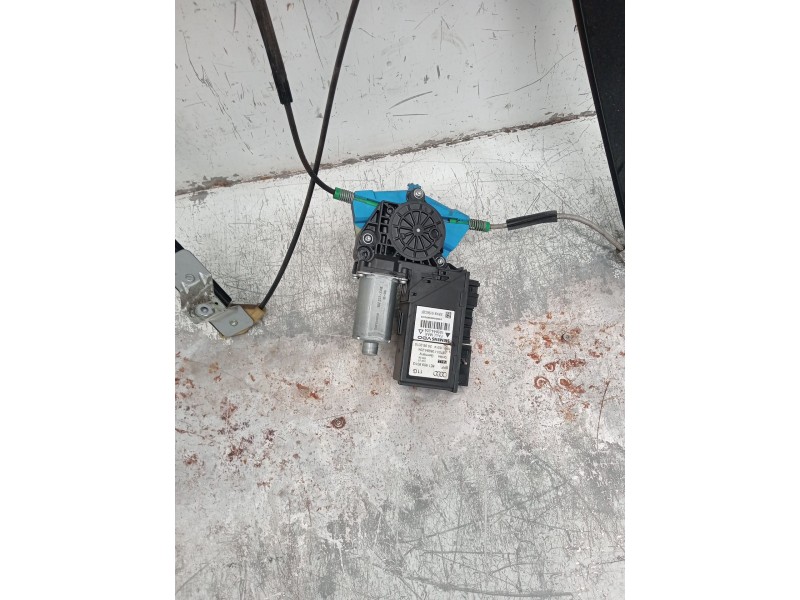 Recambio de elevalunas delantero izquierdo para seat exeo (3r2) 2.0 tdi referencia OEM IAM 8E0837461C 4P 8E0837629