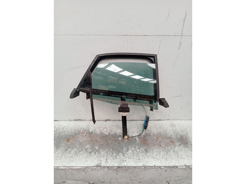 Recambio de elevalunas trasero derecho para seat exeo (3r2) 2.0 tdi referencia OEM IAM 8E0839462C 4P 