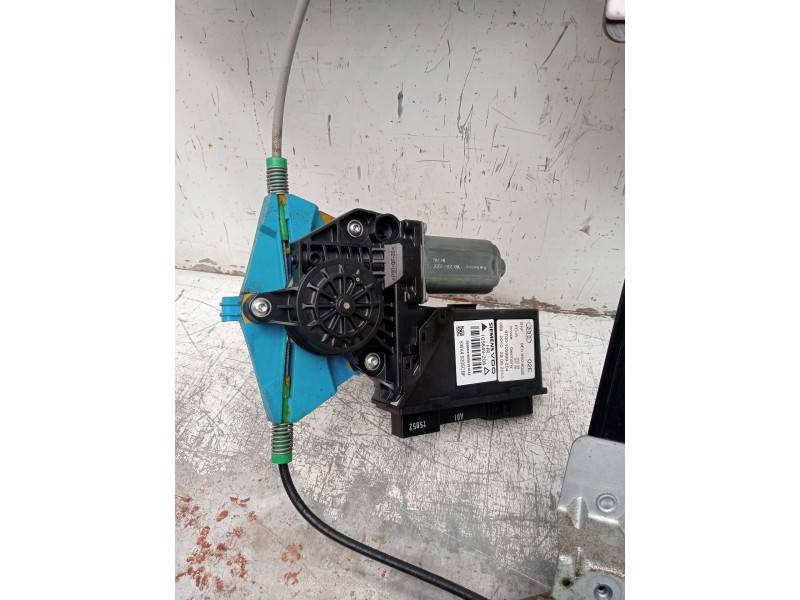 Recambio de elevalunas trasero derecho para seat exeo (3r2) 2.0 tdi referencia OEM IAM 8E0839462C 4P 