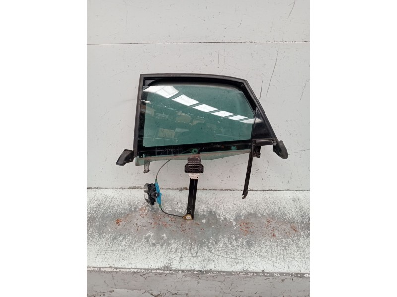 Recambio de elevalunas trasero izquierdo para seat exeo (3r2) 2.0 tdi referencia OEM IAM 8E0839461C 4P 