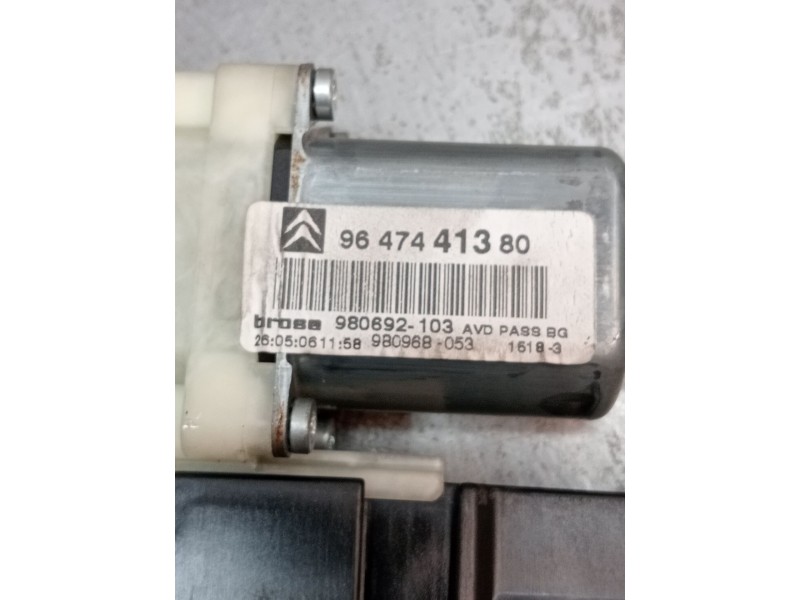 Recambio de elevalunas delantero derecho para citroën c4 i (lc_) 1.6 hdi referencia OEM IAM 9647441380 5P 980692103