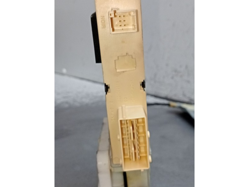 Recambio de elevalunas delantero izquierdo para citroën c4 i (lc_) 1.6 hdi referencia OEM IAM 9647441480 5P 980689103