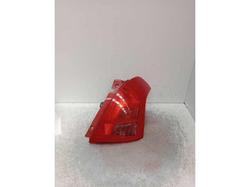 Recambio de piloto trasero derecho para suzuki swift iii (mz, ez) 1.3 (rs 413) referencia OEM IAM   