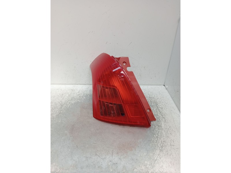 Recambio de piloto trasero izquierdo para suzuki swift iii (mz, ez) 1.3 (rs 413) referencia OEM IAM   