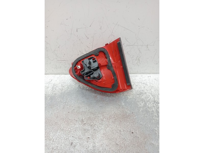 Recambio de piloto trasero izquierdo interior para seat exeo (3r2) 2.0 tdi referencia OEM IAM 89505087 3R5945093C 