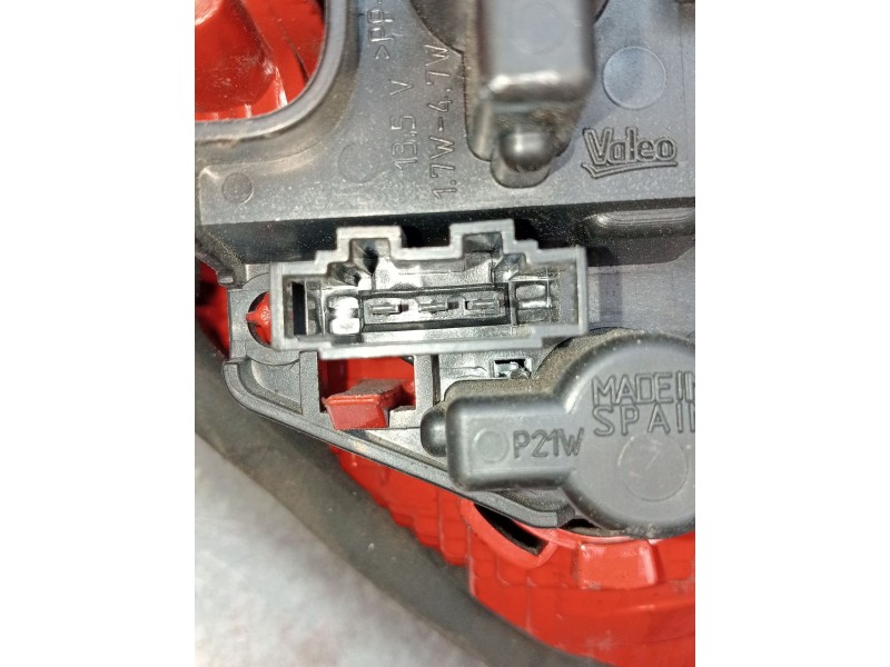 Recambio de piloto trasero izquierdo interior para seat exeo (3r2) 2.0 tdi referencia OEM IAM 89505087 3R5945093C 