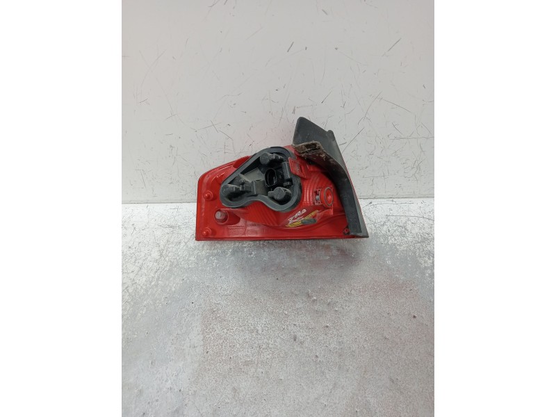 Recambio de piloto trasero derecho para seat exeo (3r2) 2.0 tdi referencia OEM IAM 3R5945096D 89505085 