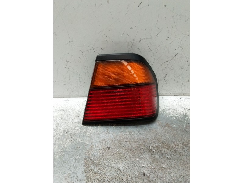 Recambio de piloto trasero derecho para nissan primera (p10) 1.6 referencia OEM IAM   