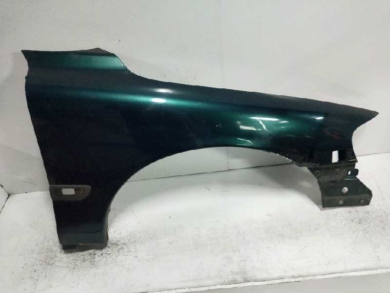 Recambio de aleta delantera derecha para volvo v70 familiar 2.5 turbodiesel referencia OEM IAM   