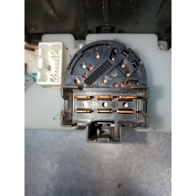 Recambio de mando calefaccion / aire acondicionado para isuzu d-max i (tfr, tfs) 3.0 ditd 4x4 (tfs77h) referencia OEM IAM 898004