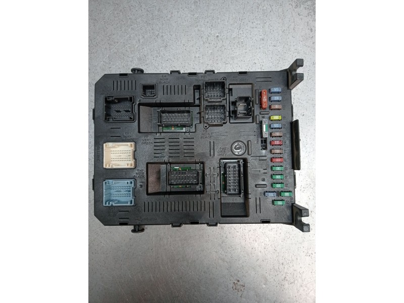 Recambio de caja reles / fusibles para citroën c4 i (lc_) 1.6 hdi referencia OEM IAM 9661940480  