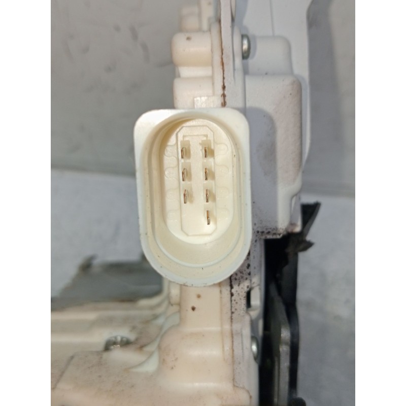 Recambio de motor cierre centralizado delantero izquierdo para seat exeo (3r2) 2.0 tdi referencia OEM IAM 8E1837016AA 4P 