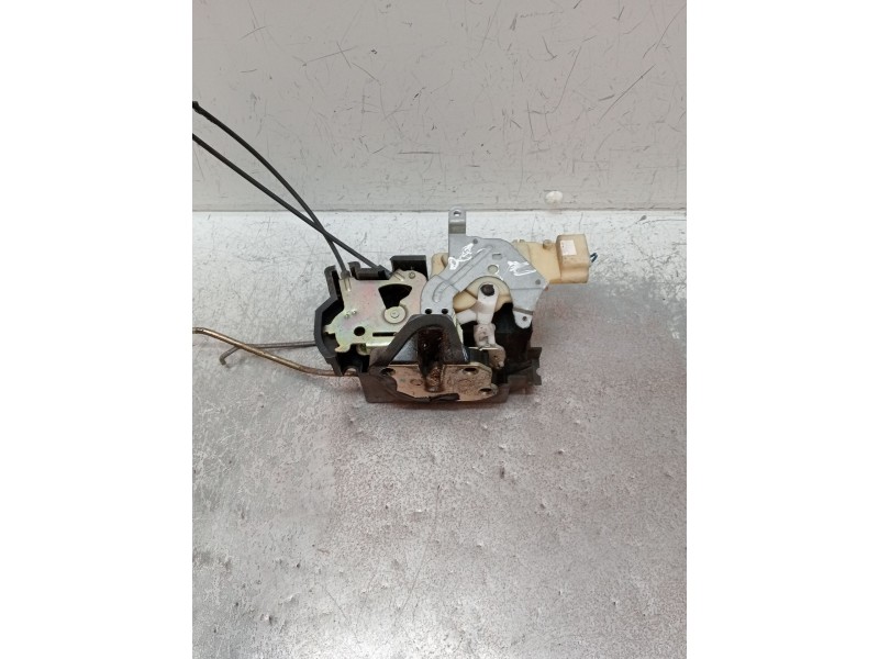 Recambio de motor cierre centralizado delantero izquierdo para isuzu d-max i (tfr, tfs) 3.0 ditd 4x4 (tfs77h) referencia OEM IAM