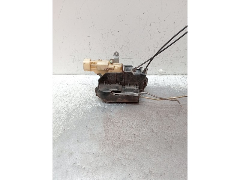 Recambio de motor cierre centralizado delantero izquierdo para isuzu d-max i (tfr, tfs) 3.0 ditd 4x4 (tfs77h) referencia OEM IAM