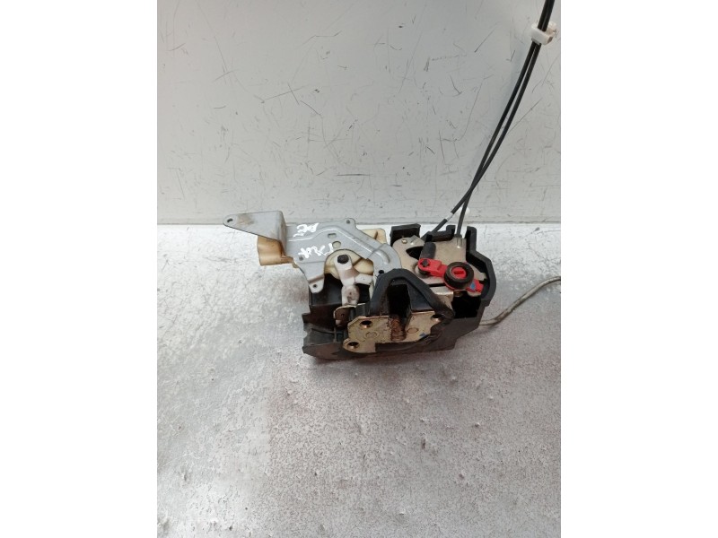 Recambio de motor cierre centralizado trasero derecho para isuzu d-max i (tfr, tfs) 3.0 ditd 4x4 (tfs77h) referencia OEM IAM  4P