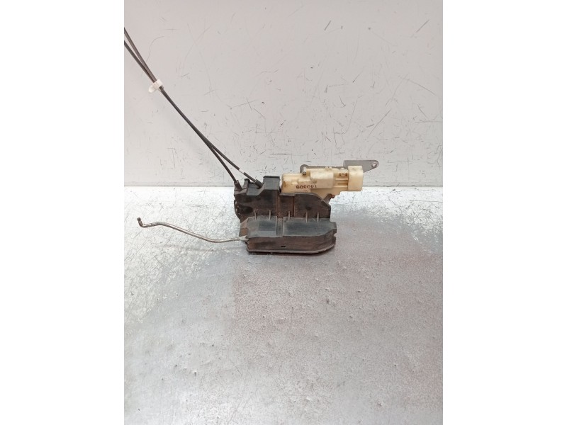 Recambio de motor cierre centralizado trasero derecho para isuzu d-max i (tfr, tfs) 3.0 ditd 4x4 (tfs77h) referencia OEM IAM  4P