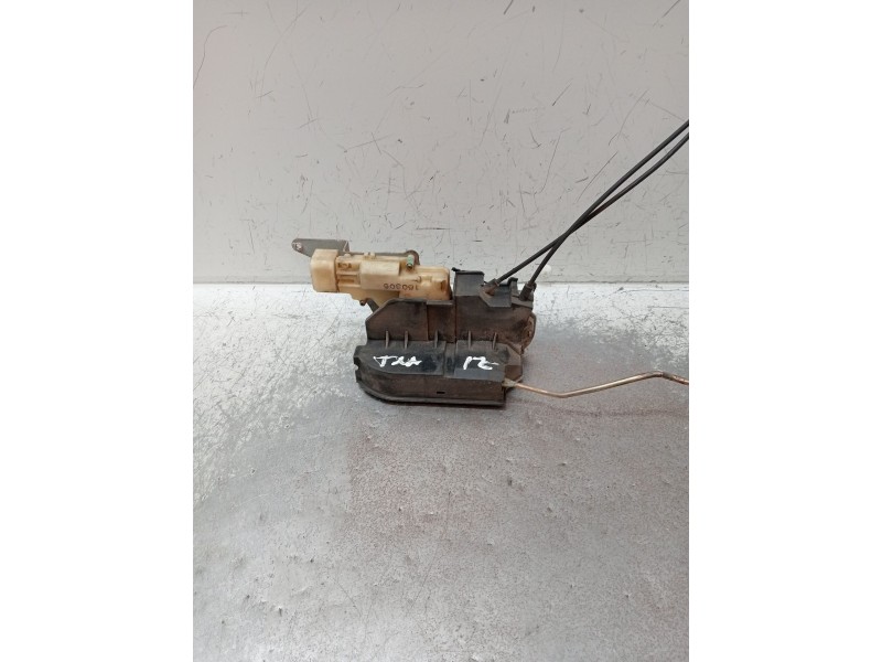 Recambio de motor cierre centralizado trasero izquierdo para isuzu d-max i (tfr, tfs) 3.0 ditd 4x4 (tfs77h) referencia OEM IAM  