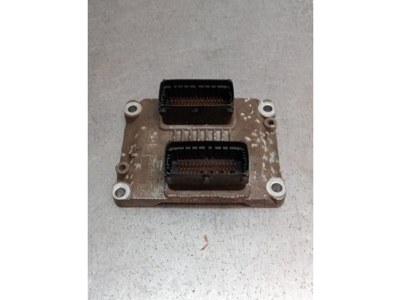 Recambio de centralita motor uce para fiat stilo (192_) 1.4 16v (192axh1b, 192bxh1b) referencia OEM IAM 0261208204 1039S04981 00