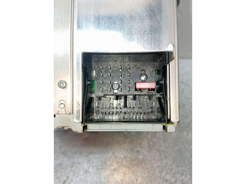 Recambio de sistema audio / radio cd para seat exeo (3r2) 2.0 tdi referencia OEM IAM 7640238366 3R0035186B 
