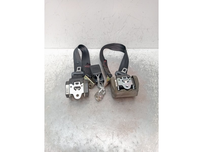 Recambio de juego cinturones trasero para seat leon (1p1) 2.0 tdi 16v referencia OEM IAM  5P 