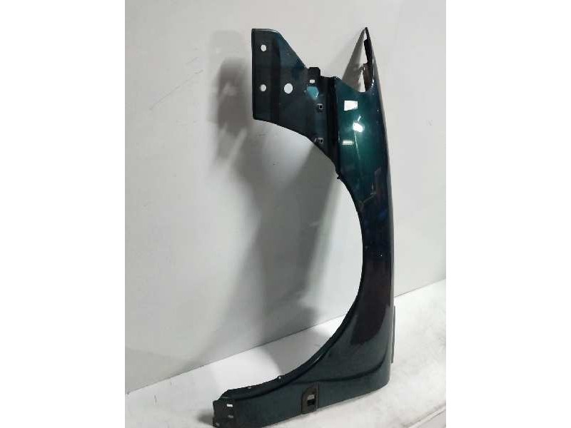 Recambio de aleta delantera izquierda para volvo v70 familiar 2.5 turbodiesel referencia OEM IAM   