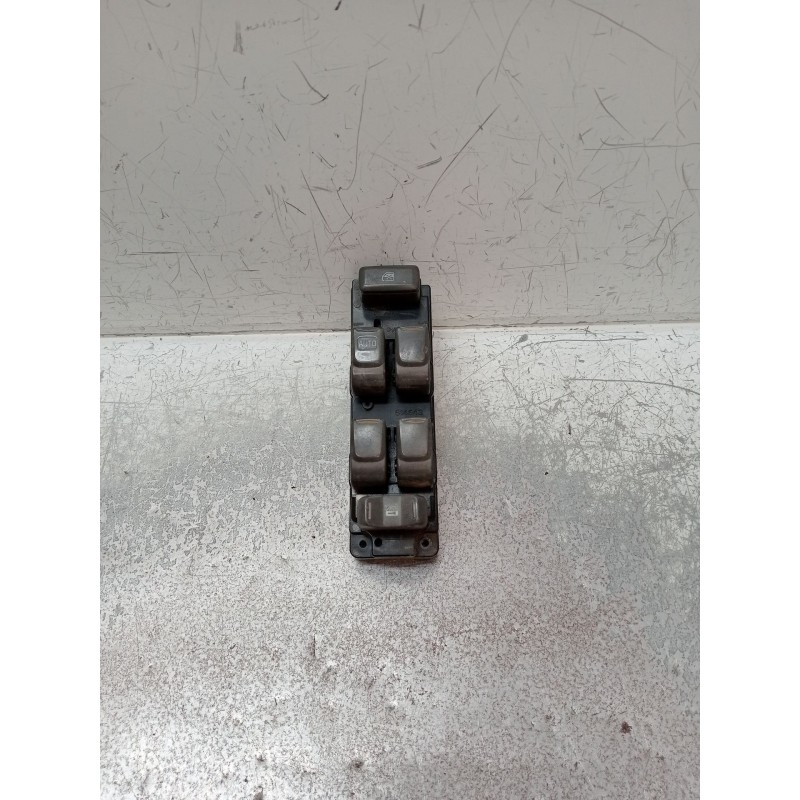 Recambio de mando elevalunas delantero izquierdo para isuzu d-max i (tfr, tfs) 3.0 ditd 4x4 (tfs77h) referencia OEM IAM  4P 