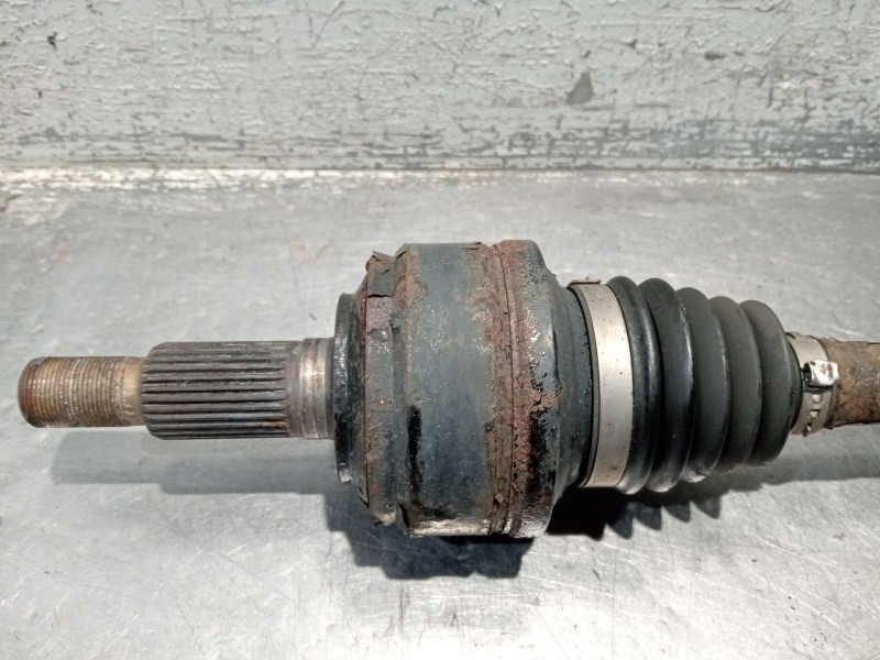 Recambio de transmision trasera derecha para volkswagen touareg (7la) tdi v6 referencia OEM IAM 7L0501201  