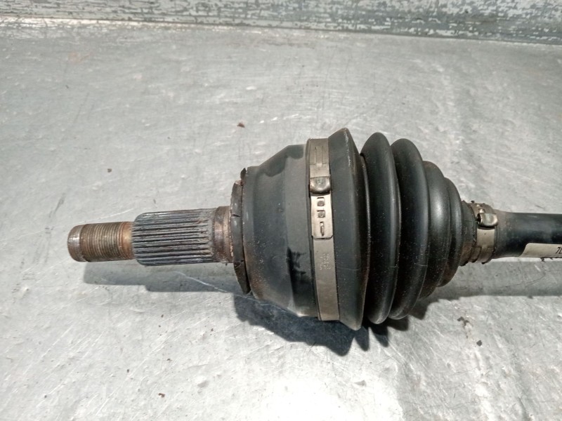 Recambio de transmision delantera izquierda para volkswagen touareg (7la) tdi v6 referencia OEM IAM 7L0407271C  