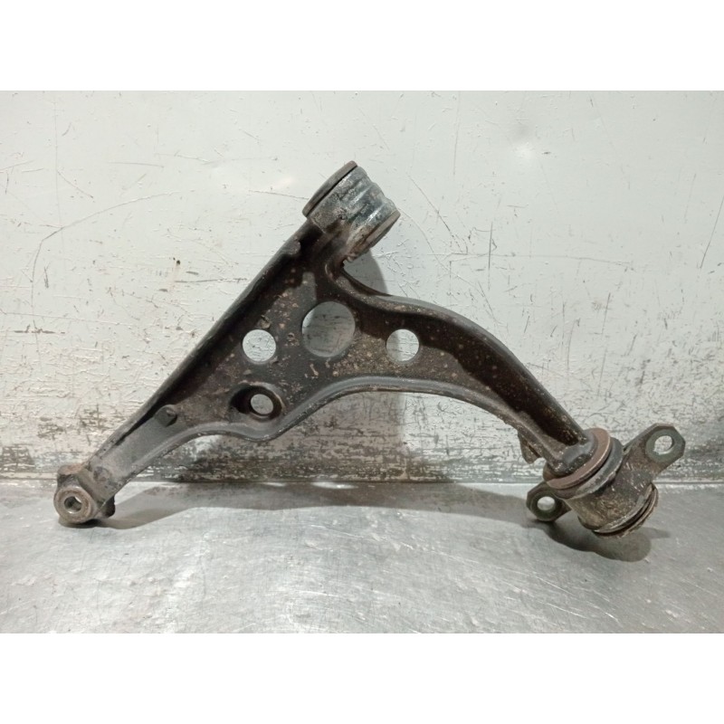 Recambio de brazo suspension inferior delantero derecho para peugeot boxer furgoneta (230l) 1.9 d referencia OEM IAM 1302372080 