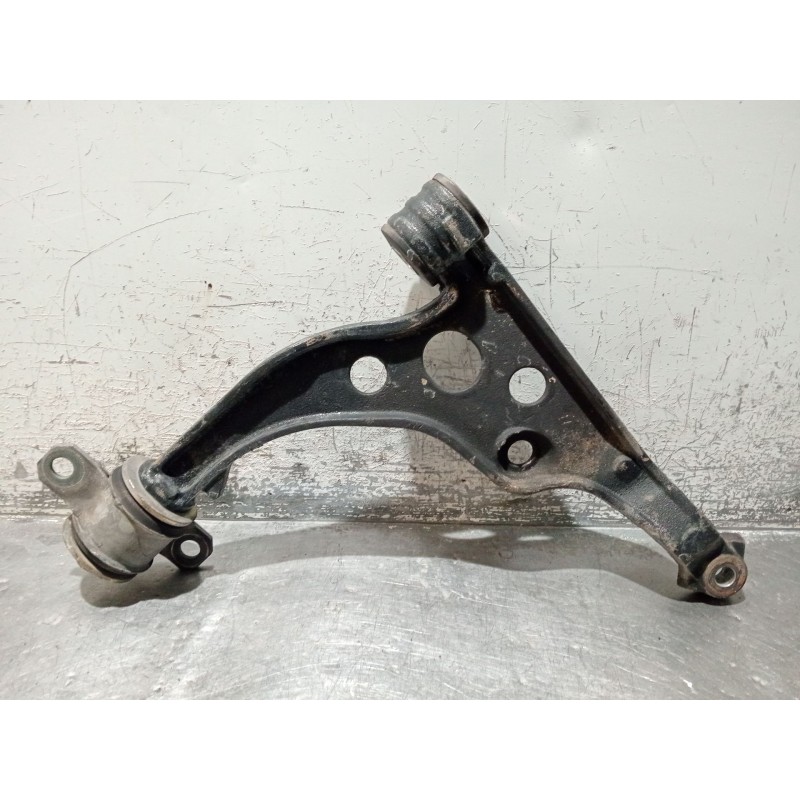 Recambio de brazo suspension inferior delantero izquierdo para peugeot boxer furgoneta (230l) 1.9 d referencia OEM IAM 130236908