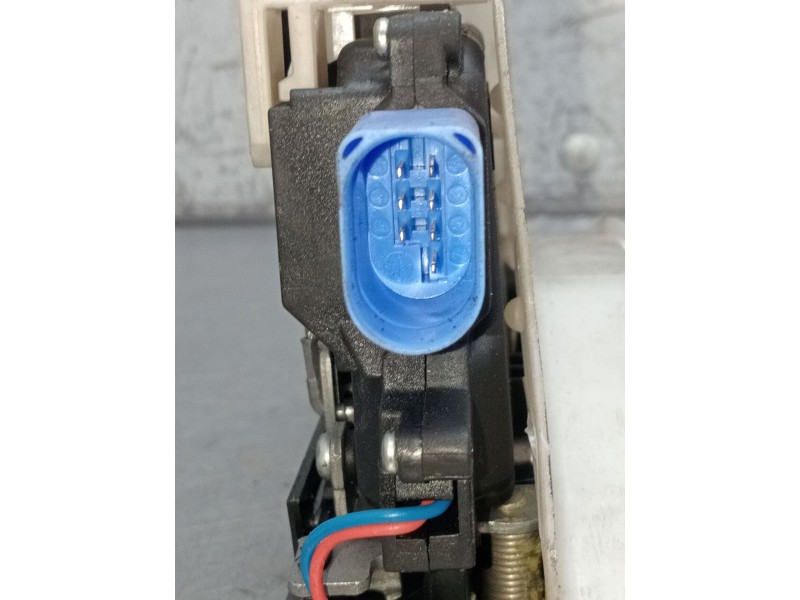 Recambio de motor cierre centralizado trasero izquierdo para volkswagen golf v berlina (1k1) gt sport referencia OEM IAM  5P 