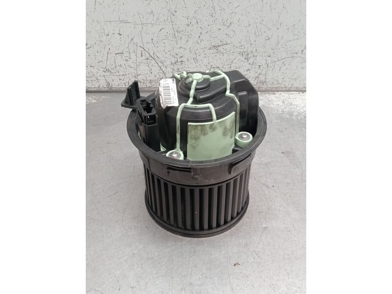 Recambio de motor calefaccion para citroën c4 ii (nc_) 1.6 bluehdi 100 referencia OEM IAM T1011131B 567046003005 